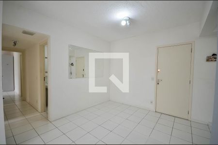 Apartamento para alugar com 75m², 3 quartos e 1 vaga Apartamento para alugar com 75m², 3 quartos e 1 vagaSala