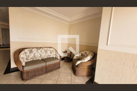 Apartamento para alugar com 74m², 3 quartos e 2 vagasHall social