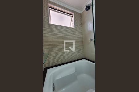 Banheiro da Suíte  de apartamento para alugar com 3 quartos, 74m² em Jardim Santa Genebra, Campinas