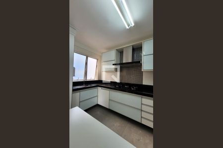 Apartamento para alugar com 74m², 3 quartos e 2 vagasCozinha