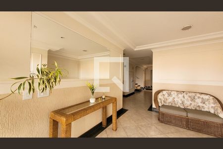 Apartamento para alugar com 74m², 3 quartos e 2 vagasHall social