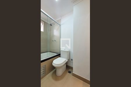 Banheiro da Suíte  de apartamento para alugar com 3 quartos, 74m² em Jardim Santa Genebra, Campinas