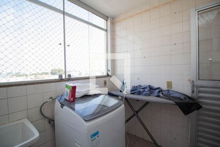 Apartamento para alugar com 81m², 2 quartos e 1 vaga Apartamento para alugar com 81m², 2 quartos e 1 vagaÁrea de Serviço