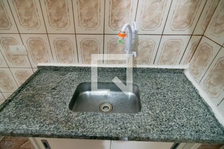 Studio para alugar com 32m², 0 quarto e sem vaga Studio para alugar com 32m², 0 quarto e sem vagaBanheiro