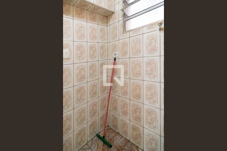 Studio para alugar com 32m², 0 quarto e sem vaga Studio para alugar com 32m², 0 quarto e sem vagaBanheiro