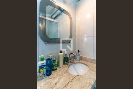 Apartamento à venda com 83m², 2 quartos e sem vagaBanheiro