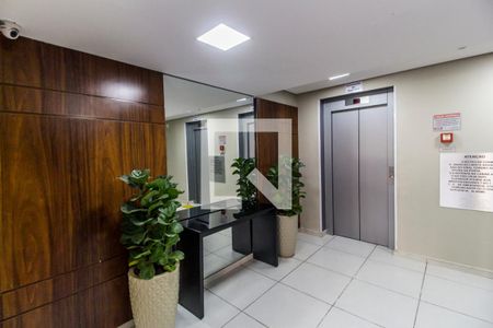 Apartamento para alugar com 60m², 2 quartos e 1 vagaHall social