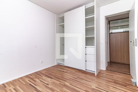 Apartamento à venda com 187m², 3 quartos e 3 vagas Apartamento à venda com 187m², 3 quartos e 3 vagasSuíte 2