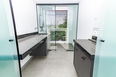 Apartamento à venda com 187m², 3 quartos e 3 vagas Apartamento à venda com 187m², 3 quartos e 3 vagasLavanderia