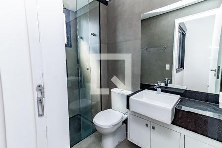 Apartamento à venda com 187m², 3 quartos e 3 vagas Apartamento à venda com 187m², 3 quartos e 3 vagasBanheiro da Suíte 1