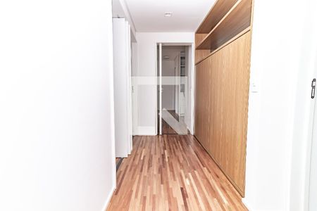 Apartamento à venda com 187m², 3 quartos e 3 vagas Apartamento à venda com 187m², 3 quartos e 3 vagasCorredor