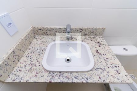 Apartamento para alugar com 41m², 2 quartos e 1 vaga Apartamento para alugar com 41m², 2 quartos e 1 vagaBanheiro