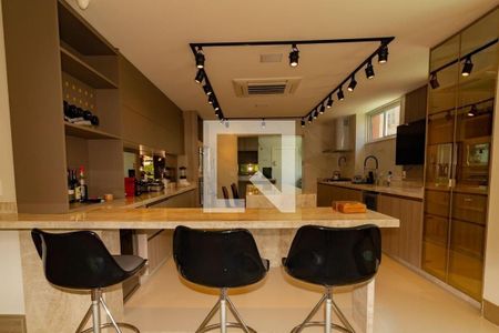 Apartamento à venda com 260m², 3 quartos e 2 vagas