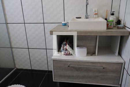 Casa à venda com 162m², 3 quartos e 2 vagasBanheiro suíte