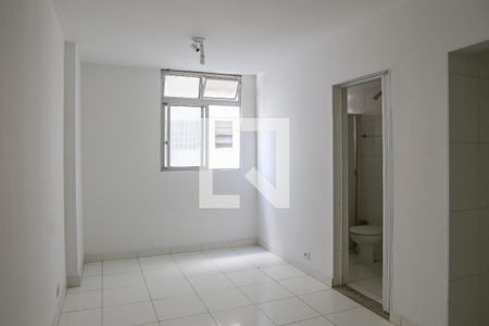 Sala e Quarto de kitnet/studio à venda com 1 quarto, 30m² em Água Branca, São Paulo