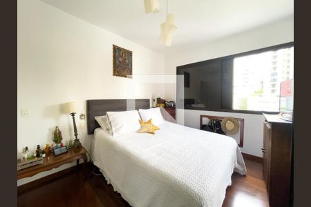 Apartamento à venda com 243m², 4 quartos e 4 vagas