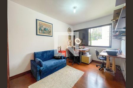 Apartamento à venda com 243m², 4 quartos e 4 vagas