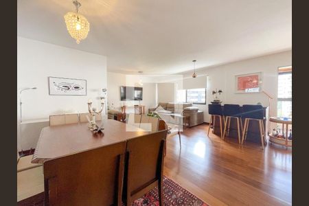 Apartamento à venda com 243m², 4 quartos e 4 vagas