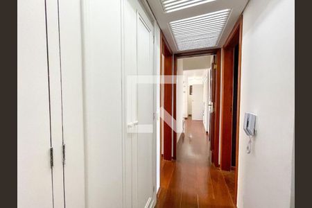 Apartamento à venda com 243m², 4 quartos e 4 vagas