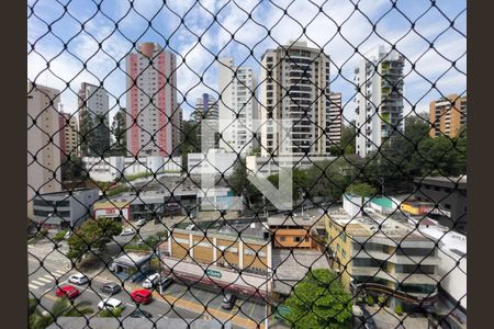 Apartamento à venda com 243m², 4 quartos e 4 vagas