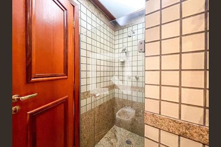 Apartamento à venda com 243m², 4 quartos e 4 vagas