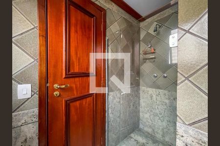 Apartamento à venda com 243m², 4 quartos e 4 vagas