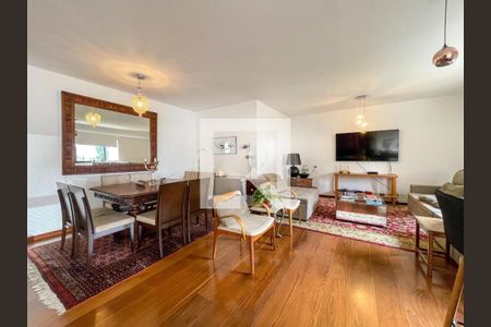 Apartamento à venda com 243m², 4 quartos e 4 vagas