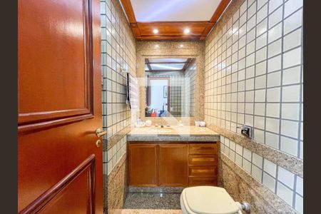 Apartamento à venda com 243m², 4 quartos e 4 vagas