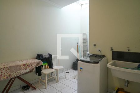 Casa à venda com 514m², 3 quartos e 8 vagas Casa à venda com 514m², 3 quartos e 8 vagasLavanderia