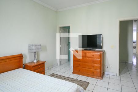 Casa à venda com 514m², 3 quartos e 8 vagas Casa à venda com 514m², 3 quartos e 8 vagasQuarto