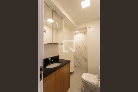 Apartamento à venda com 74m², 2 quartos e 1 vagaBanheiro Social