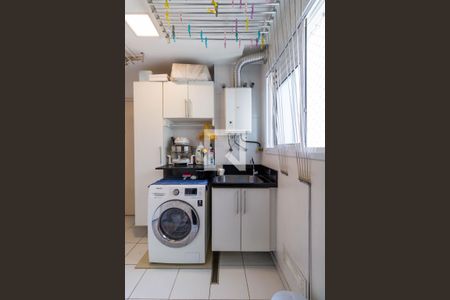 Apartamento à venda com 106m², 3 quartos e 2 vagasÁrea de serviço