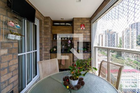 Sacada de apartamento à venda com 3 quartos, 106m² em Vila Andrade, São Paulo