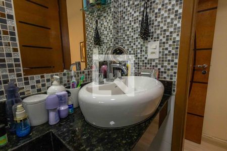 Apartamento à venda com 172m², 3 quartos e 1 vagaBanheiro Suíte 2