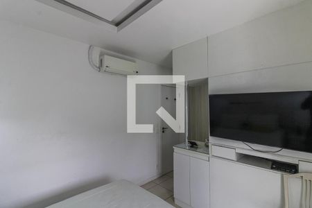 Apartamento à venda com 156m², 3 quartos e 2 vagasSuíte 1