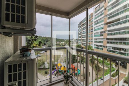 Apartamento à venda com 156m², 3 quartos e 2 vagasCozinha e Área de Serviço - Área técnica