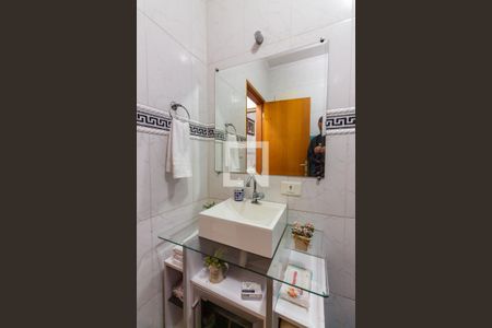 Casa à venda com 111m², 3 quartos e 2 vagasBanheiro