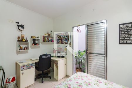 Casa à venda com 111m², 3 quartos e 2 vagasQuarto 2