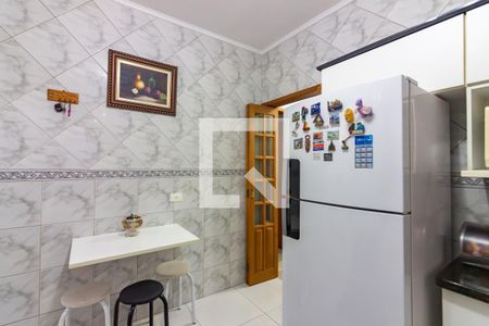 Casa à venda com 111m², 3 quartos e 2 vagasCozinha 