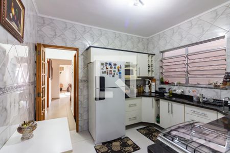Casa à venda com 111m², 3 quartos e 2 vagasCozinha 