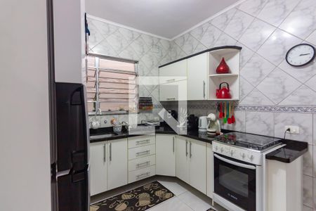 Casa à venda com 111m², 3 quartos e 2 vagasCozinha 