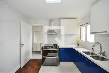 Apartamento à venda com 110m², 2 quartos e 2 vagasCozinha