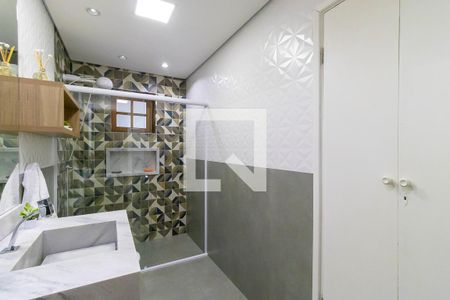 Casa à venda com 299m², 3 quartos e 3 vagas Casa à venda com 299m², 3 quartos e 3 vagasBanheiro social