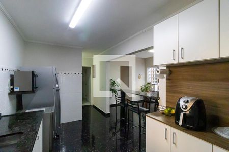Casa à venda com 299m², 3 quartos e 3 vagas Casa à venda com 299m², 3 quartos e 3 vagasCozinha