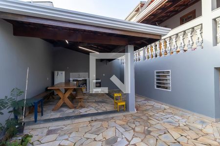 Quintal de casa à venda com 3 quartos, 299m² em Parque Taquaral, Campinas
