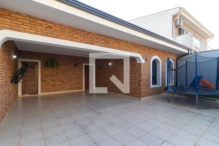 Fachada interna e vagas de garagem de casa à venda com 3 quartos, 299m² em Parque Taquaral, Campinas