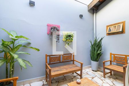 Área de luz de casa à venda com 3 quartos, 299m² em Parque Taquaral, Campinas