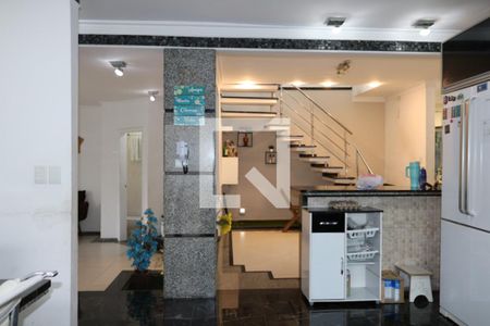 Casa à venda com 350m², 6 quartos e 5 vagasCozinha