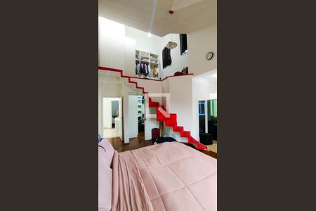 Casa à venda com 350m², 6 quartos e 5 vagasSuíte 1