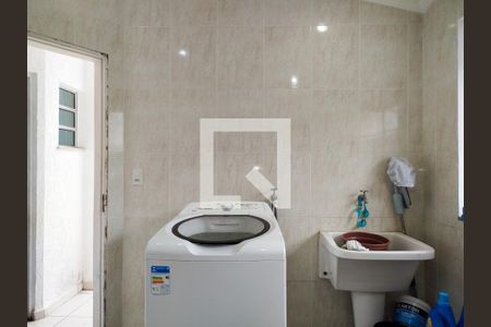 Casa à venda com 350m², 6 quartos e 5 vagasÁrea de Serviço